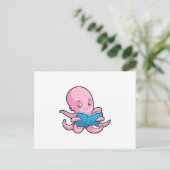 Carte Postale Octopus à la lecture d'un livre (Debout devant)
