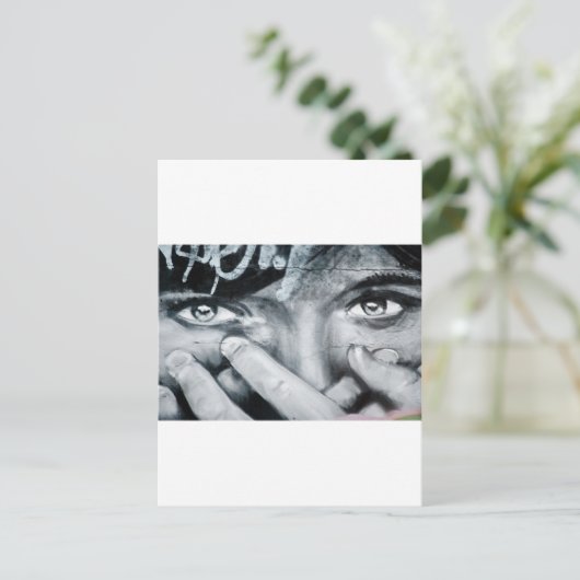 Carte Postale Œil de Graffiti (Debout devant)