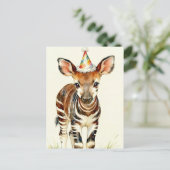 Carte Postale Okapi bébé dans un chapeau de fête (Debout devant)