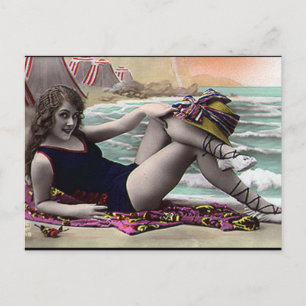 Carte Postale Old Postcard - Girl by the Sea