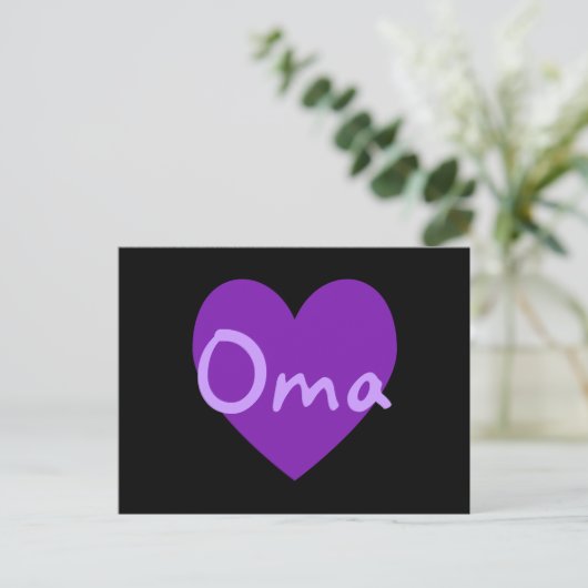 Carte Postale Oma en violet (Debout devant)