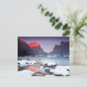 Carte Postale Oméga rouge (Debout devant)