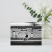 Carte Postale On fait du shopping bags in subway (Debout devant)