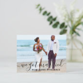 Carte Postale On s'est marié, faire-part photo (Debout devant)