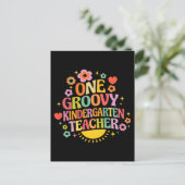 Carte Postale One groovy kindergarten teacher (Debout devant)