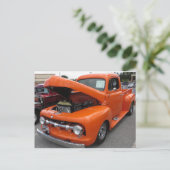 Carte Postale Orange Antique Truck (Debout devant)