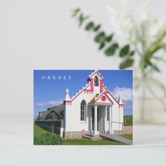Carte postale Orkney vue chapelle italienne (Debout devant)