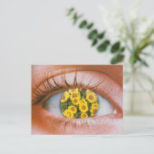 Carte postale ornée de yeux (Debout devant)