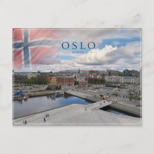 Carte Postale Oslo Norvège avec le drapeau norvégien sur le fron