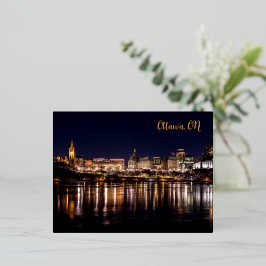 Carte postale Ottawa, On (Debout devant)