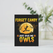 Carte Postale Oublie les bonbons, donne-moi simplement la sorciè (Debout devant)