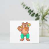 Carte Postale Ours au cricket avec batte de cricket (Debout devant)