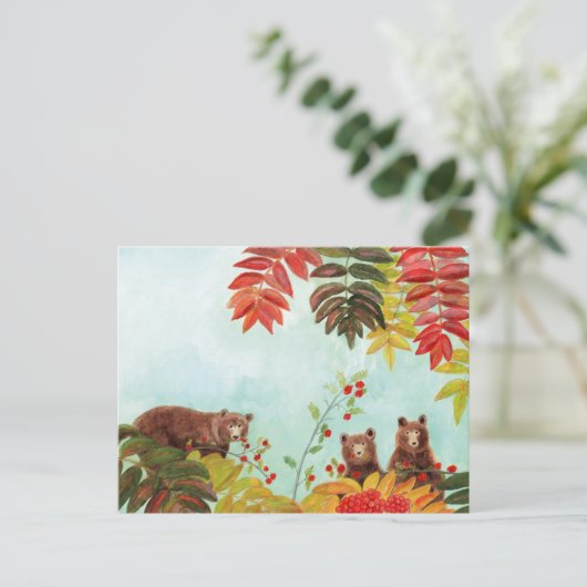 Carte Postale Ours Brown et baies rouges Rowan Sorbus aucuparia (Debout devant)