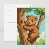 Carte Postale Ourson mignon grimpant à un arbre (Devant / Derrière)