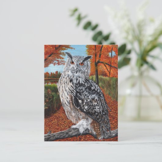 Carte Postale Owl in Autumn forest fine art (Debout devant)