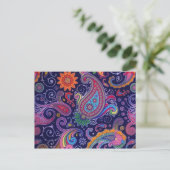 Carte Postale Paisley violet rose (Debout devant)