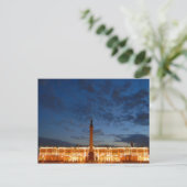 Carte Postale Palais d'hiver (Debout devant)