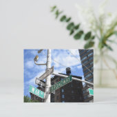 Carte Postale Panneau de rue Broadway W. 68th Upper West Side NY (Debout devant)