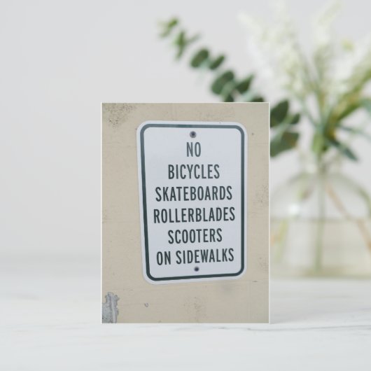 Carte Postale Panneau Pas de skateboard (Debout devant)