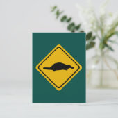 Carte Postale panneau routier (Debout devant)