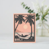 Carte Postale Paradise trouvé : Bali en rose Vintage (Debout devant)
