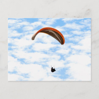 Carte Postale Parapente dans les nuages
