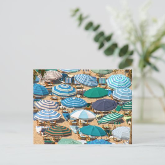 Carte Postale Parapluie 4 (Debout devant)