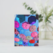 Carte Postale Parapluies colorées dans Vieux Hull Québec (Debout devant)