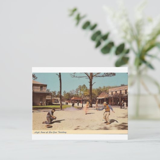 Carte Postale Parc à thème Six Gun Territory (Ocala, FL) (Debout devant)