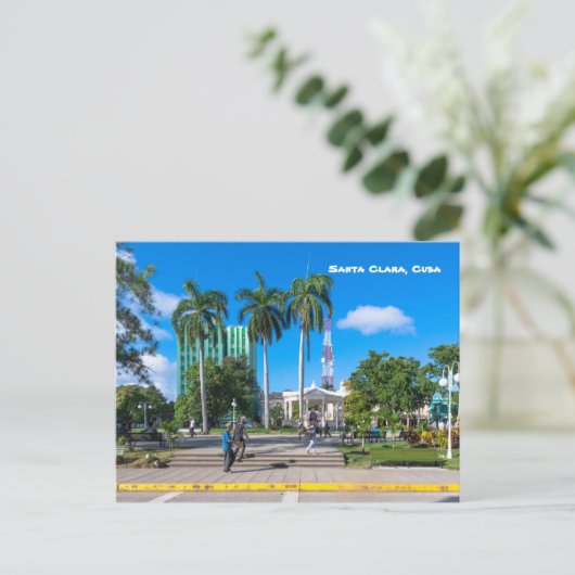 Carte Postale Parc Leoncio Vidal, Père Noël Clara, Cuba (Debout devant)