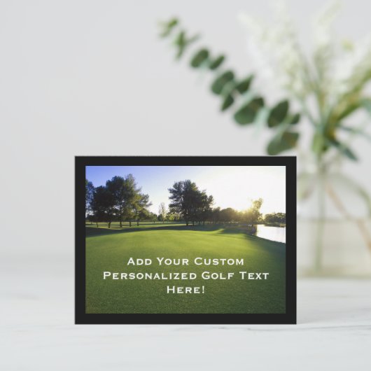 Carte Postale Parcours de golf vert à Dawn (Debout devant)