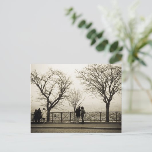 Carte postale Paris (Debout devant)