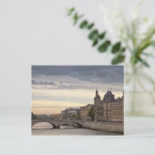 Carte Postale Paris (Debout devant)