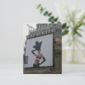 Carte Postale Paris - Galeries Lafayette - (Debout devant)