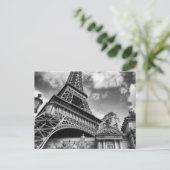 Carte Postale Paris noir et blanc (Debout devant)