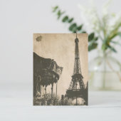 Carte Postale Paris Postcard vintage, Tour Eiffel (Debout devant)