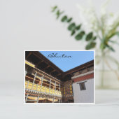 Carte Postale paro du toit de dzong (Debout devant)