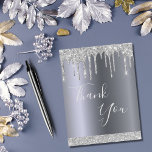 Carte Postale Parties scintillant d'argent d'anniversaire goutte<br><div class="desc">Une fausse feuille d'argent à l'apparence arrière - plan métallique. Avec de faux gouttes de parties scintillant en argent. Sur l'avant grand main écriture et le texte : Merci. Retour : Modèle pour Votre note de remerciement et nom/nom. Conseil : Si vous ne voulez pas qu'il ressemble à une carte...</div>