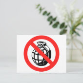 Carte Postale Pas de grenades (Debout devant)