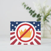 Carte Postale PAS DE ROIS ! Le drapeau anti-Trump (Debout devant)