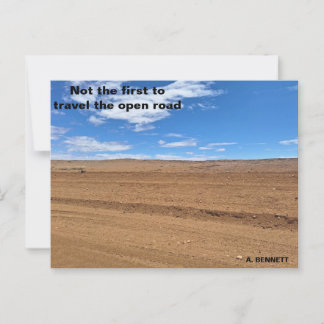 Carte Postale Pas le premier à parcourir la route