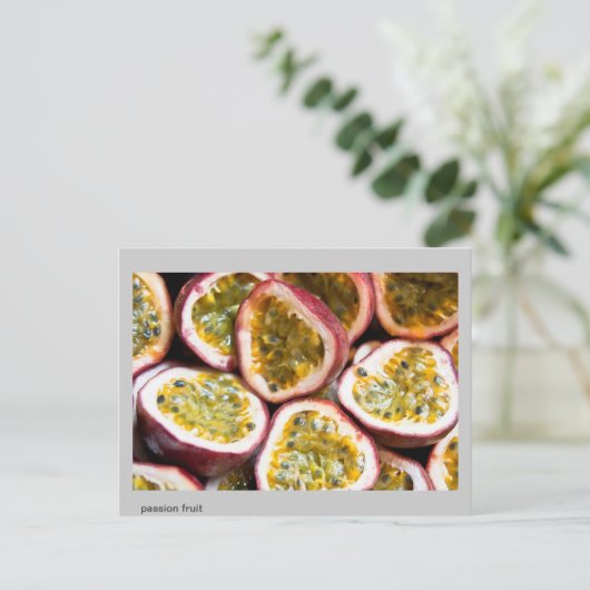 Carte Postale passiflore comestible de passiflore (Debout devant)