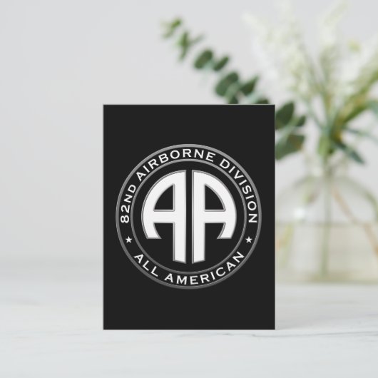 Carte Postale Patch Décontracté de la 82e division aéroportée (Debout devant)