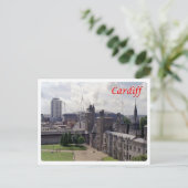 Carte Postale Pays de Galles - Cardiff (Debout devant)