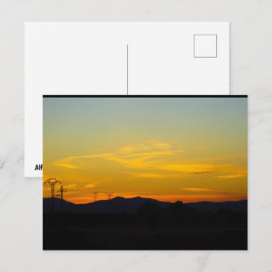 Carte Postale Paysage de coucher de soleil sur la montagne jaune