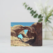 Carte Postale Paysage du désert de Double Arch (Debout devant)