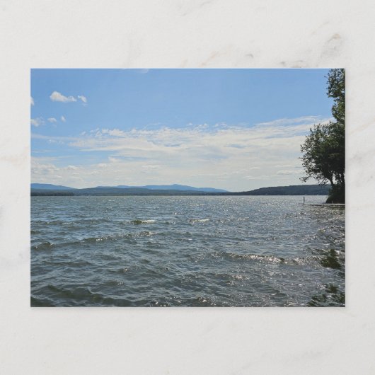 Carte Postale Paysage lacustre (Devant)