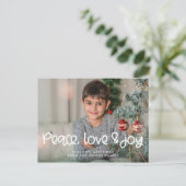 Carte Postale Peace Love Joy Modern Cute script photo de Noël (Debout devant)