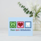 Carte Postale Peace Love Orthodontics (Debout devant)