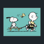 Carte Postale PEANUTS | Amis du skateboard<br><div class="desc">Jetez un coup d'œil à ce design amusant de Peanuts avec Snoopy,  Woodstock et Charlie Brown.</div>